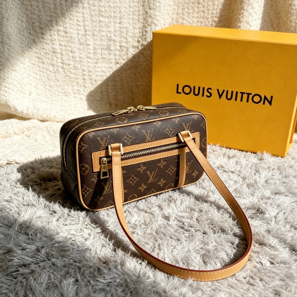 Louis Vuitton  Cité